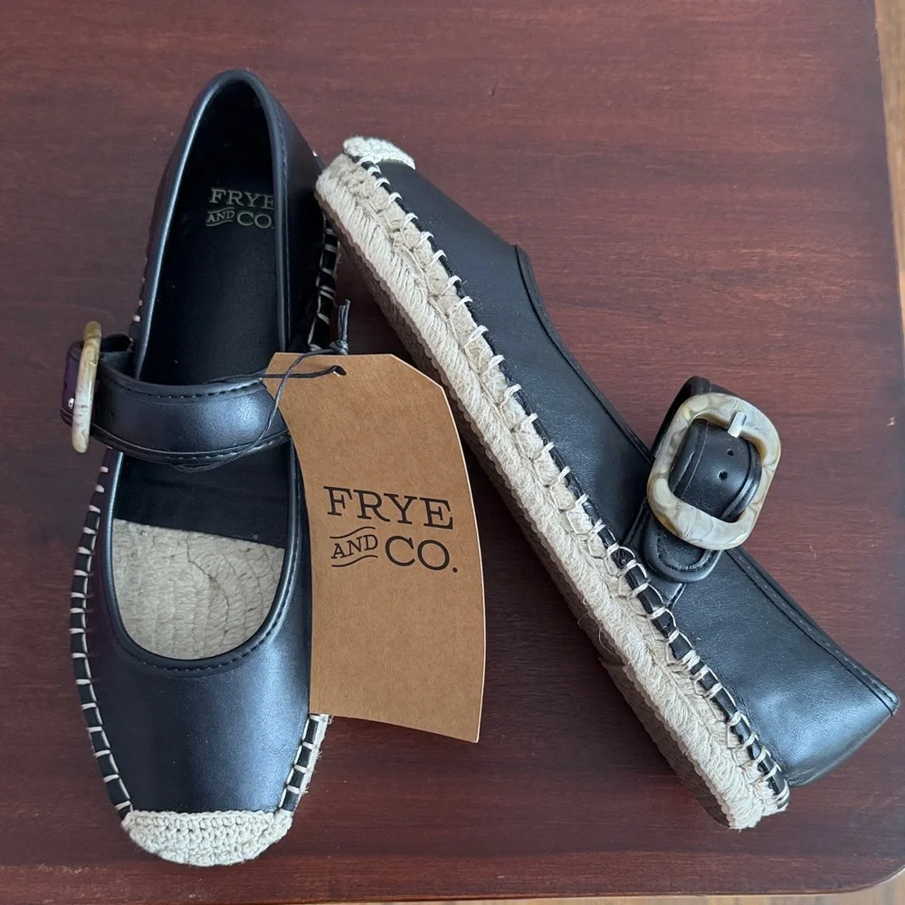 Frye Black Leather Buckle Mary Jane's 8 NWT & Box - Picture 3 of 5